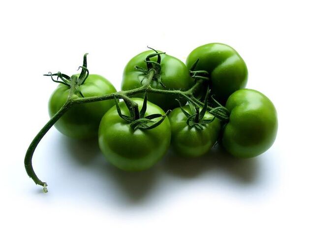 πράσινες ντομάτες που χρησιμοποιούνται για τη θεραπεία των κιρσών